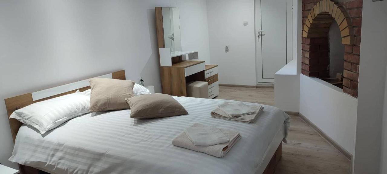 Arts Guest House -Beautiful Villa For 6 Persons Veliko Tarnovo Exterior foto